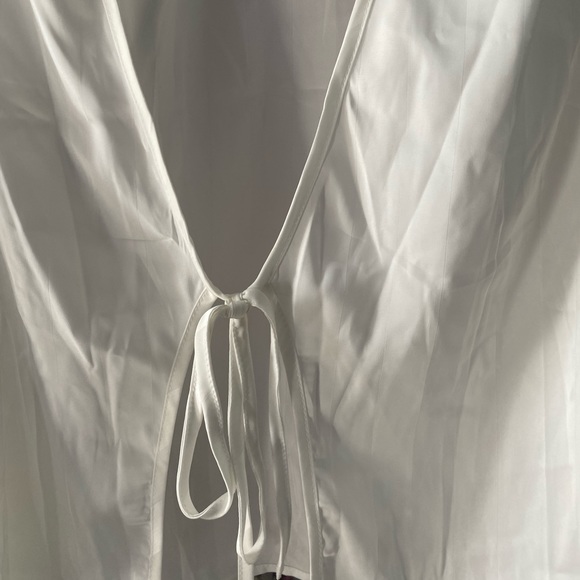 Going out top - Picture 3 of 3